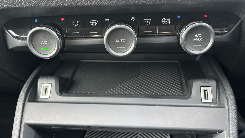 Citroen C4 1.2 PureTech [130] Plus 5dr Petrol Hatchback